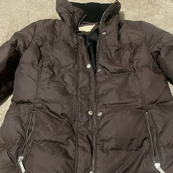 Michaels Kors mid length puffer coat. - Picture 4 of 5